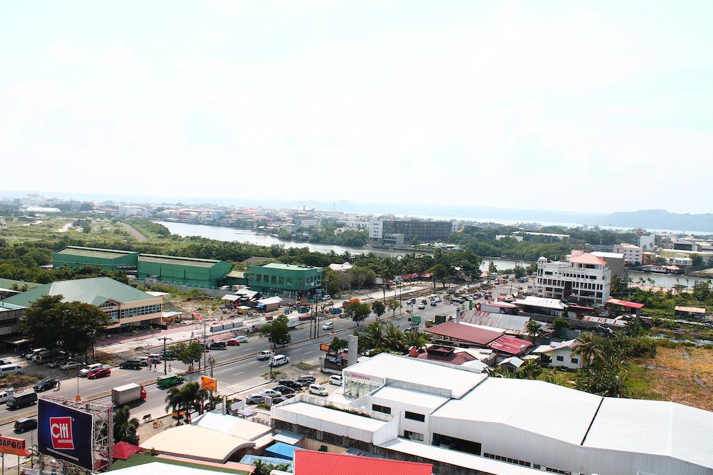 Iloilo Business Hotel Exterior foto