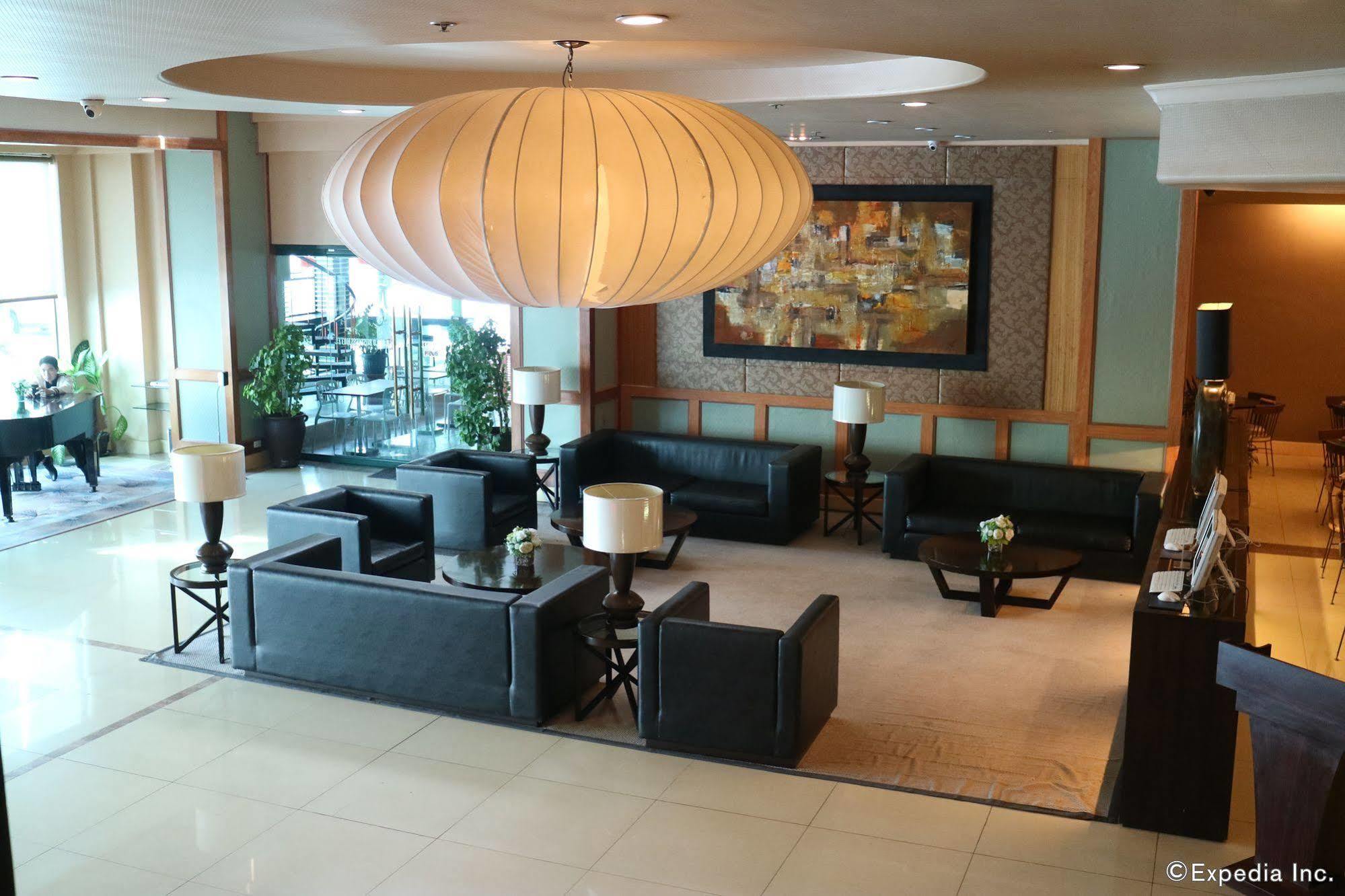 Iloilo Business Hotel Exterior foto